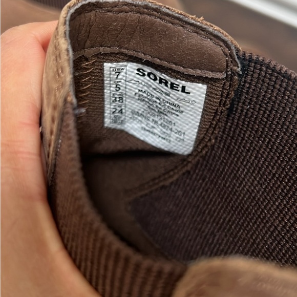 Sorel chelse boot - Picture 2 of 3